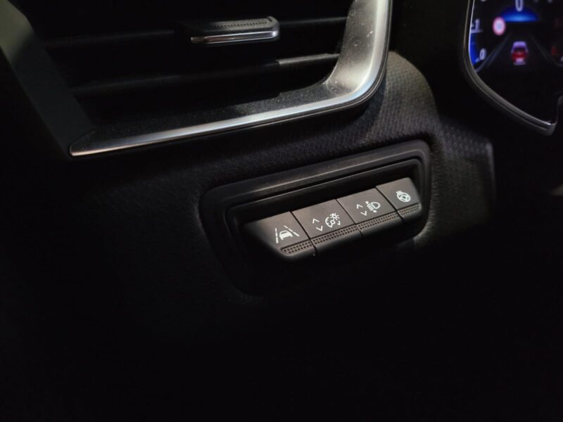 RENAULT CLIO V 90 CV INTENS SIEGE ET VOLANT CHAUFFANT