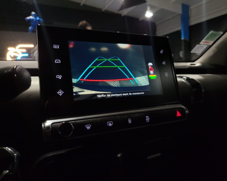 CITROEN C4 C4 CACTUS 1.6 BlueHDi 100cv SHINE BVM6 CAMERA AIR BUMP