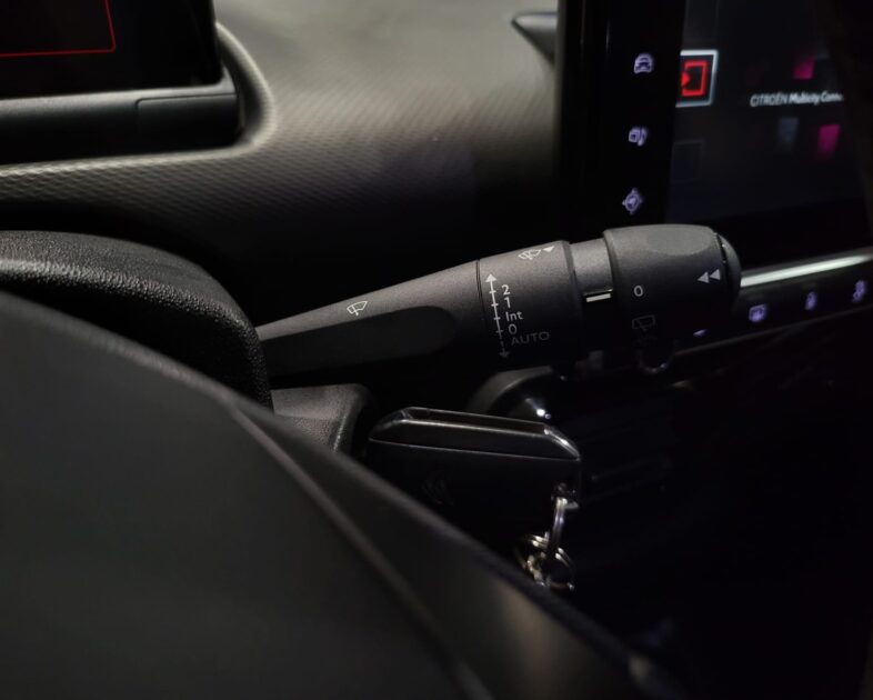 CITROEN C4 C4 CACTUS 1.6 BlueHDi 100cv SHINE BVM6 CAMERA AIR BUMP