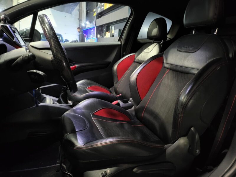 PEUGEOT 208 PHASE II 1.6 GTi 200cv AUDIO JBL ENTRETIEN COMPLET