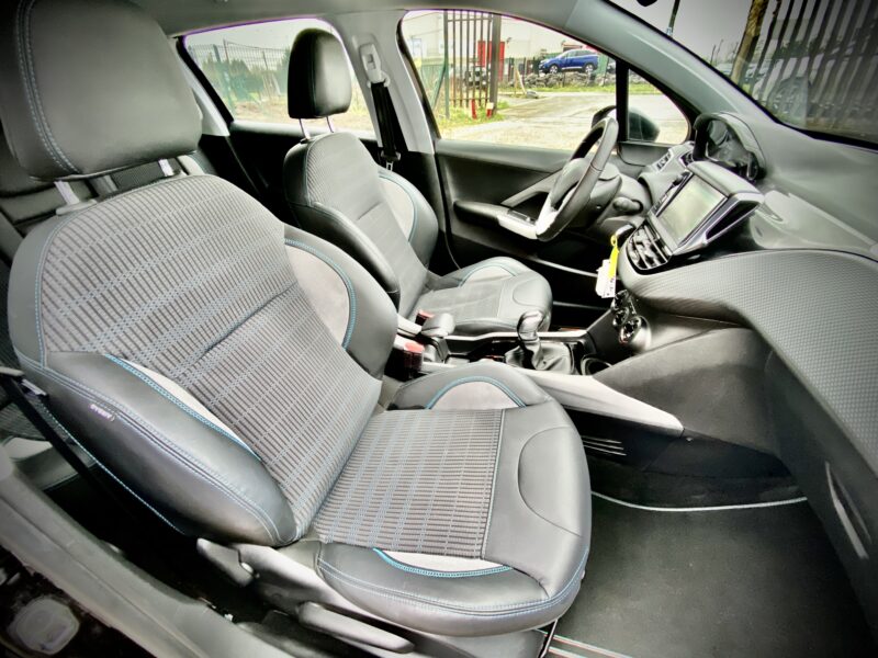 PEUGEOT 2008 1.6 URBAN CROSS 2015