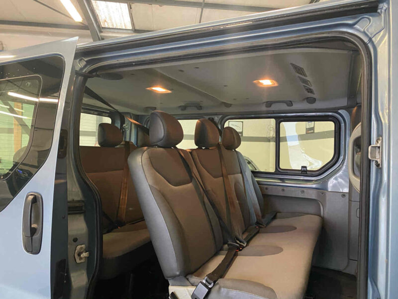 RENAULT TRAFIC II  2010