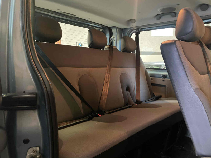 RENAULT TRAFIC II  2010