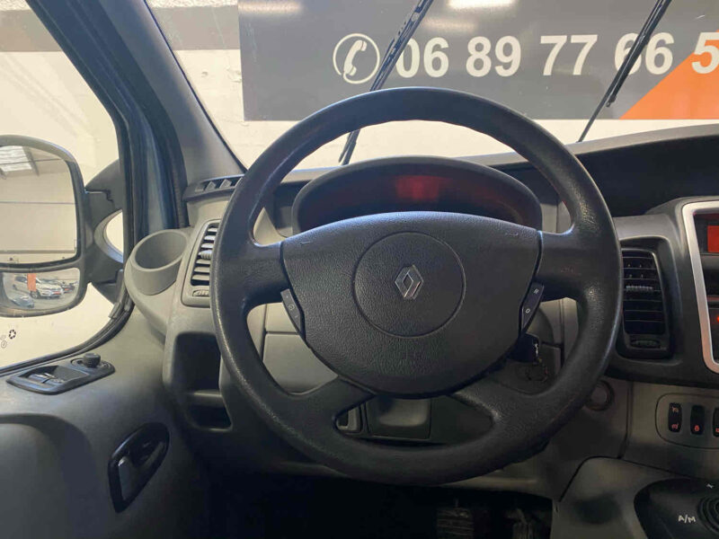 RENAULT TRAFIC II  2010