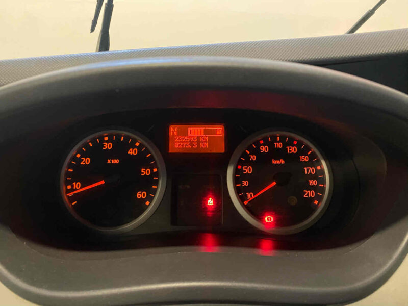 RENAULT TRAFIC II  2010