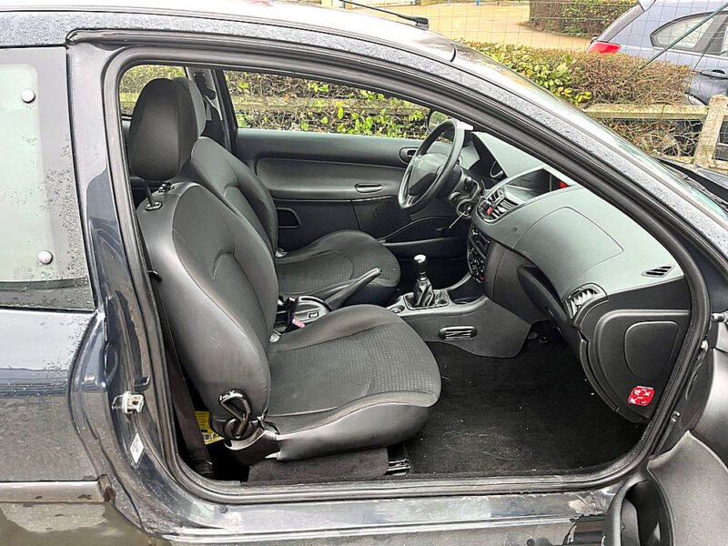 PEUGEOT 206+ trendy 1.4 HDI 68 3portes