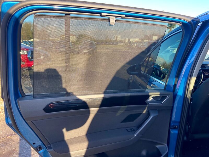 VOLKSWAGEN TOURAN TSI 150 R LINE DSG