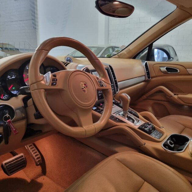PORSCHE CAYENNE S 2011