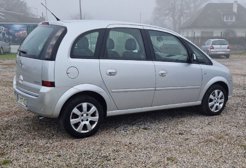 OPEL MERIVA  2010 COSMO EDITION 