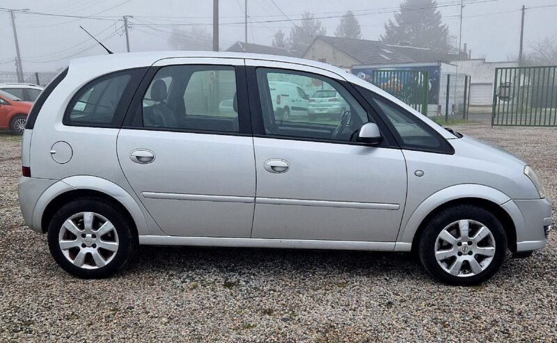 OPEL MERIVA  2010 COSMO EDITION 