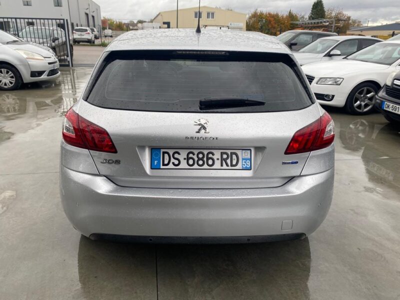PEUGEOT 308 1.6 BlueHDi 120 S&S Business Pack