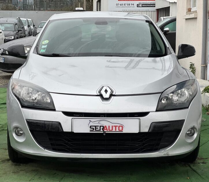 RENAULT MEGANE III ESTATE  2011