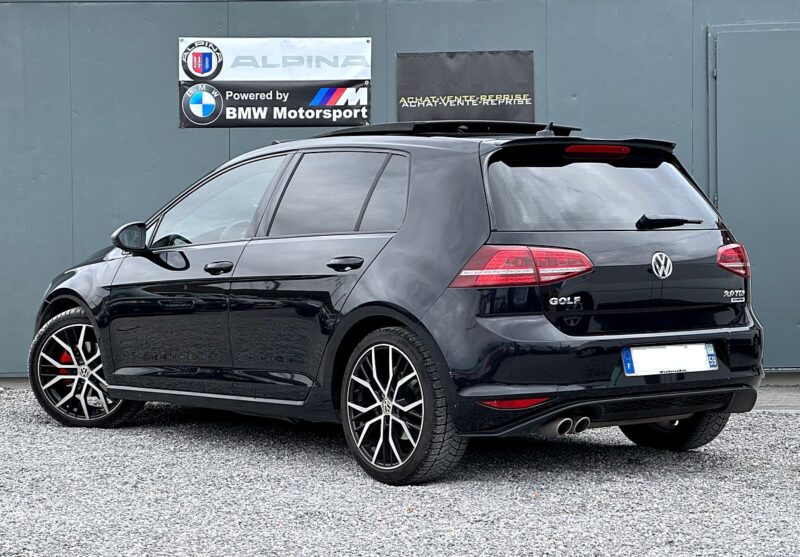 VOLKSWAGEN GOLF VII 2016