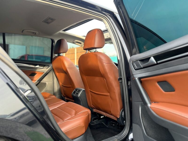 VOLKSWAGEN GOLF VII 2016