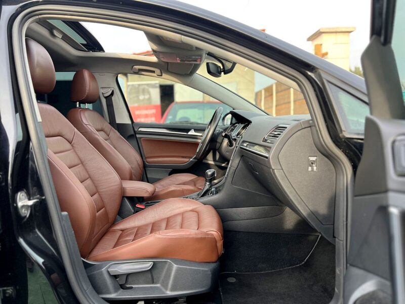 VOLKSWAGEN GOLF VII 2016