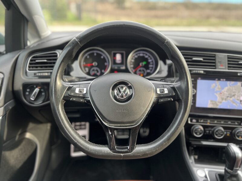 VOLKSWAGEN GOLF VII 2016