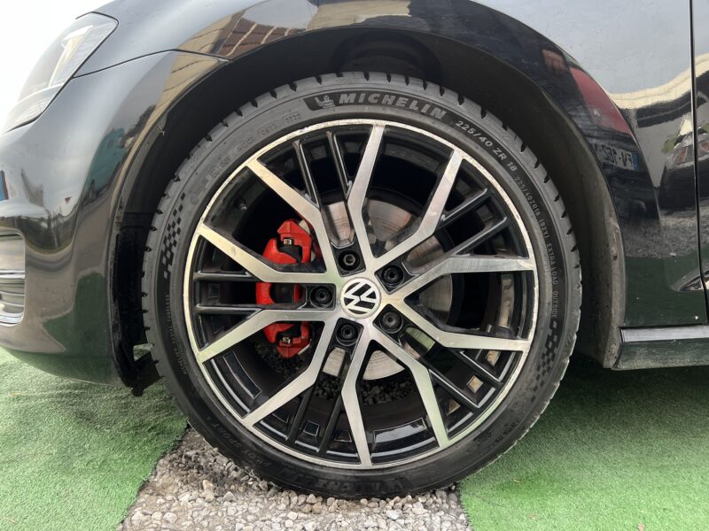 VOLKSWAGEN GOLF VII 2016