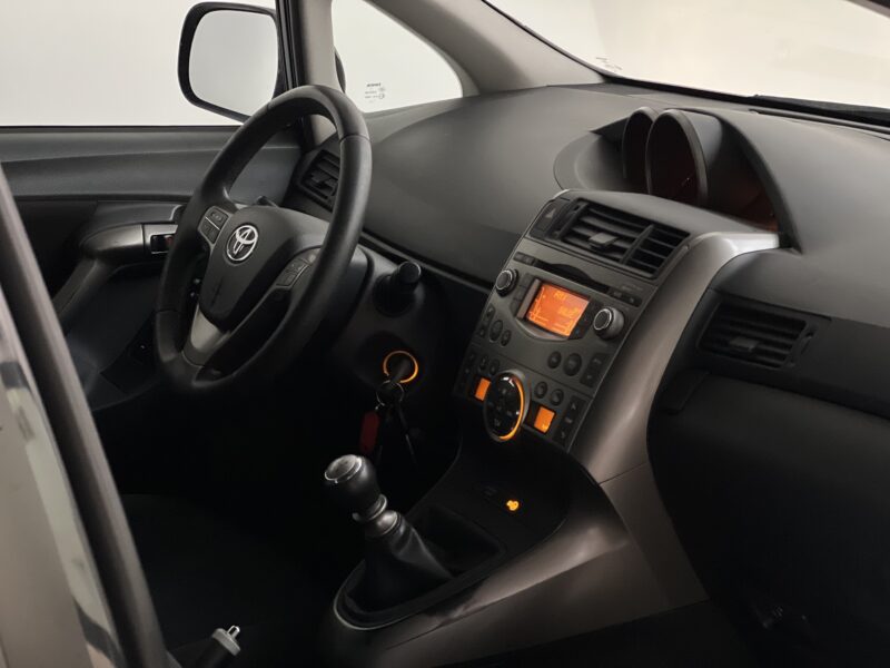 TOYOTA VERSO LIFE 1.8 7Places 147CH