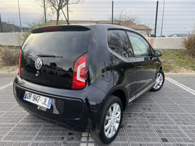 VOLKSWAGEN UP CLUB 1.0 60cv 
