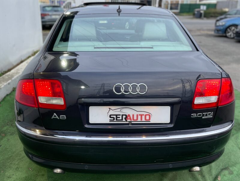AUDI A8 2004