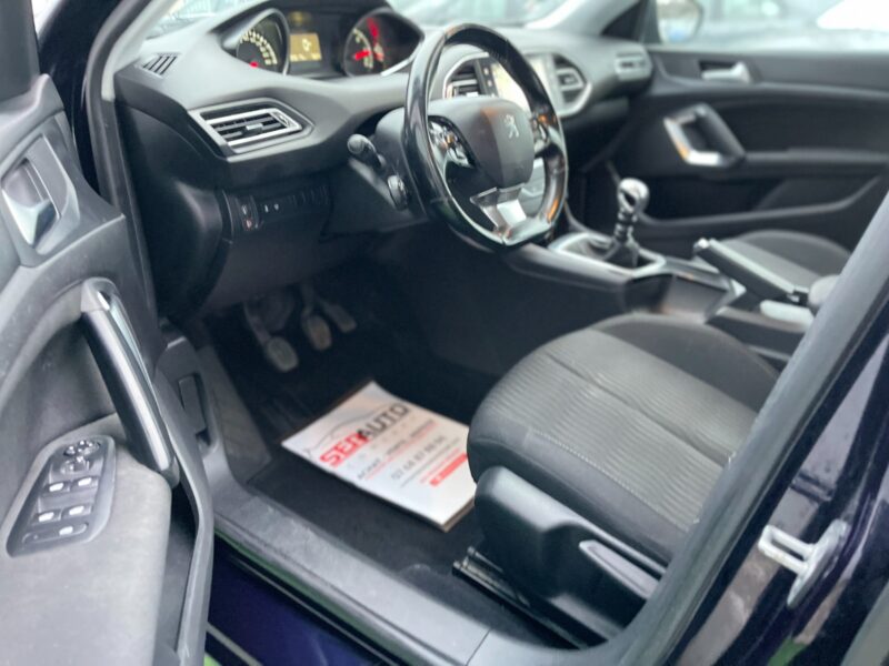 PEUGEOT 308 SW II 2015