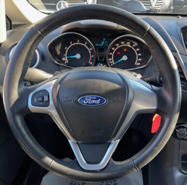 FORD FIESTA VI 2015