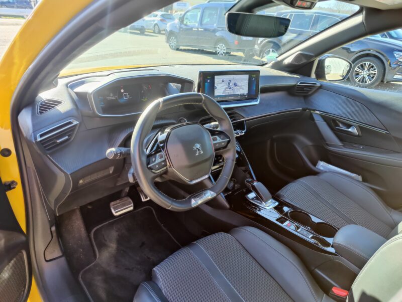 PEUGEOT 208 II e-208 136cv GT LINE GARANTIE 2 ANS