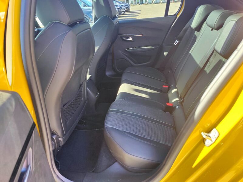 PEUGEOT 208 II e-208 136cv GT LINE GARANTIE 2 ANS