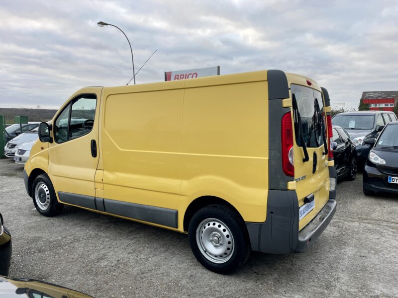 RENAULT TRAFIC II 2007