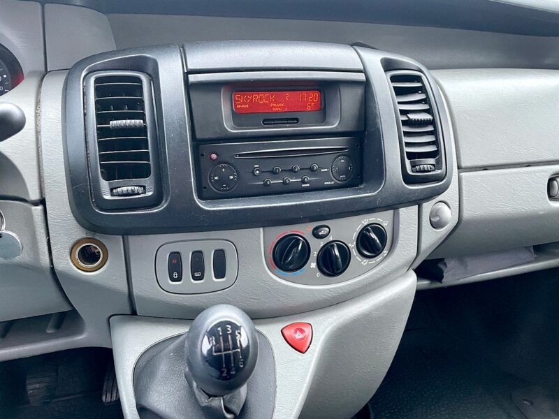 RENAULT TRAFIC II 2007