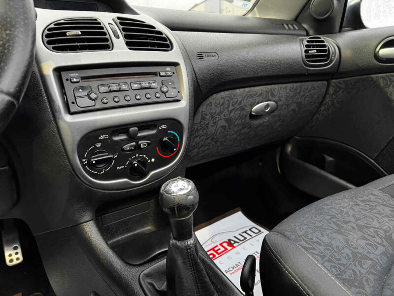 PEUGEOT 206 CC 2005