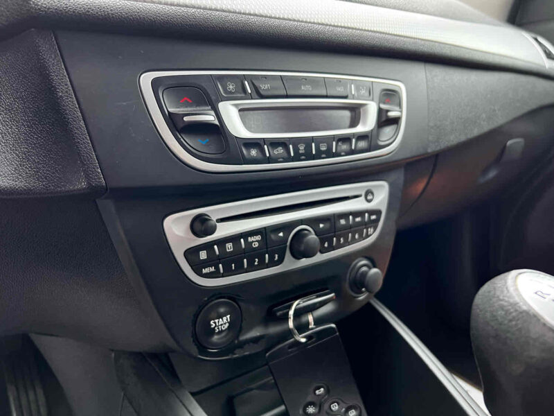 RENAULT MEGANE III 2009