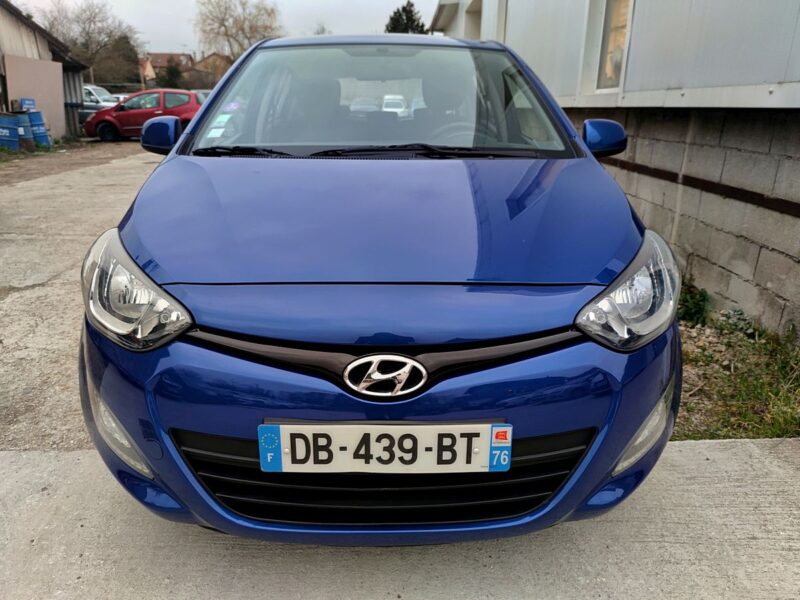 HYUNDAI i20 I 2013