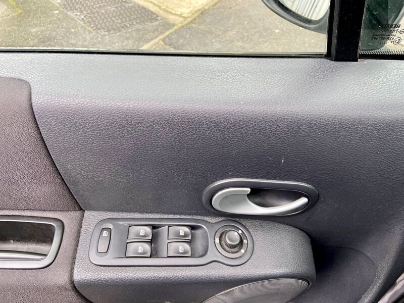 RENAULT GRAND MODUS 2008