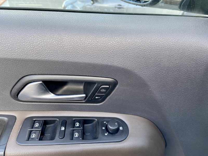 VOLKSWAGEN AMAROK 2013