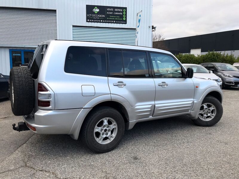 ⚠️DANS L'ETAT = CORROSION⚠️ PAJERO LONG 3.2 DID 160 cv ELEGANCE BVM5 - 7 PLACES