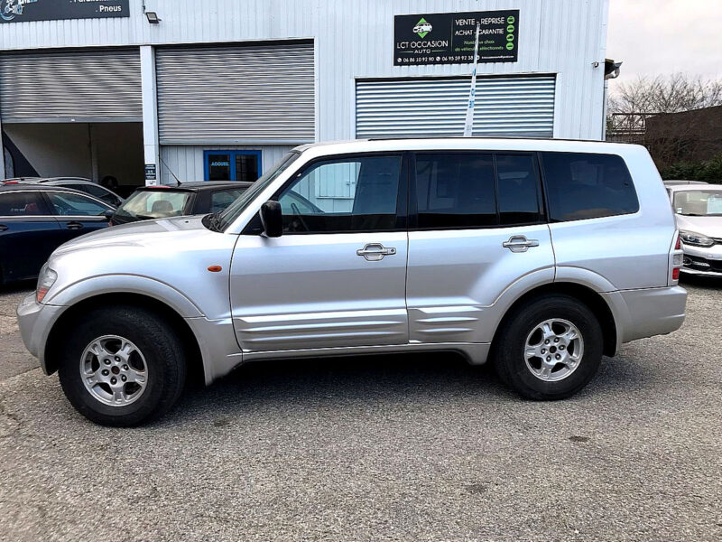 ⚠️DANS L'ETAT = CORROSION⚠️ PAJERO LONG 3.2 DID 160 cv ELEGANCE BVM5 - 7 PLACES