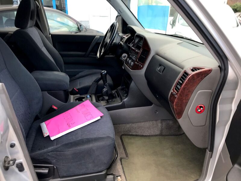 ⚠️DANS L'ETAT = CORROSION⚠️ PAJERO LONG 3.2 DID 160 cv ELEGANCE BVM5 - 7 PLACES