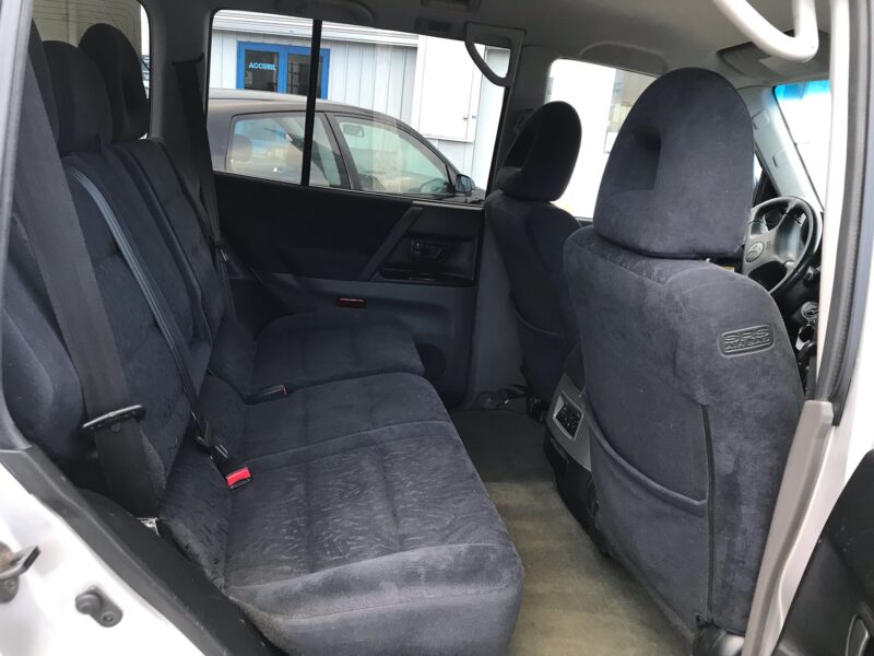 ⚠️DANS L'ETAT = CORROSION⚠️ PAJERO LONG 3.2 DID 160 cv ELEGANCE BVM5 - 7 PLACES