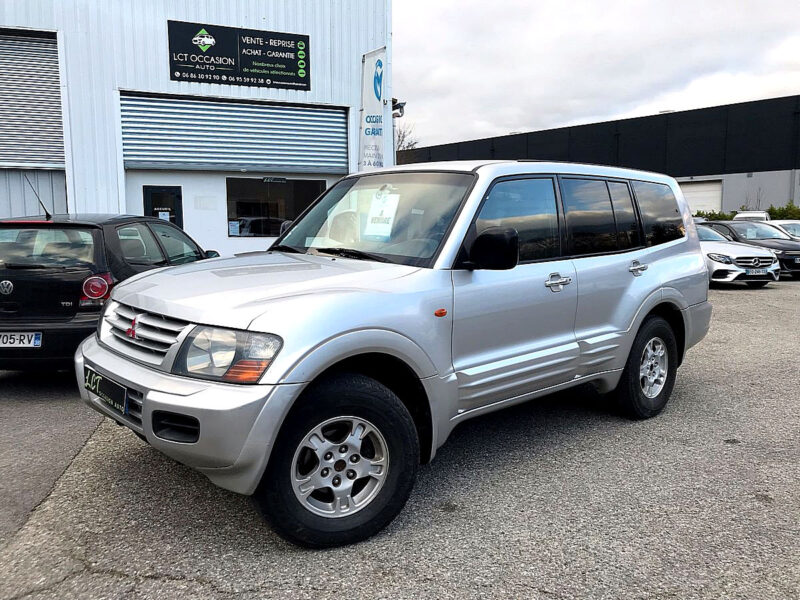 ⚠️DANS L'ETAT = CORROSION⚠️ PAJERO LONG 3.2 DID 160 cv ELEGANCE BVM5 - 7 PLACES
