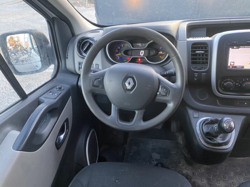 RENAULT TRAFIC III Camionnette 2016