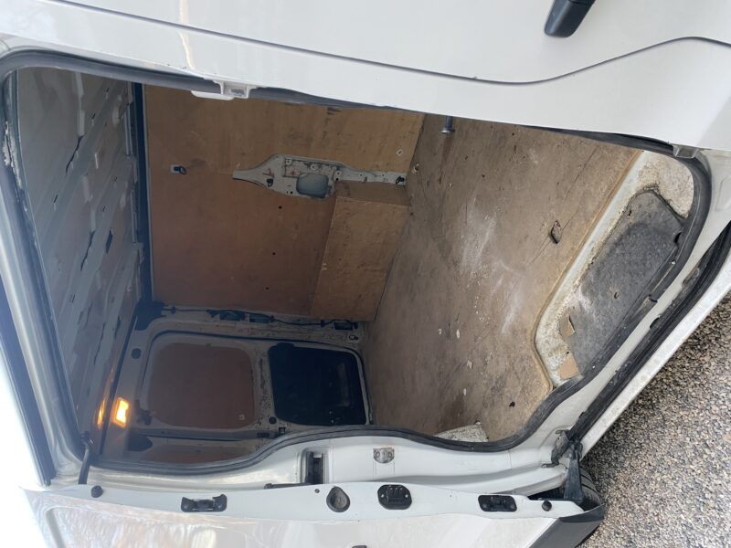 RENAULT TRAFIC III Camionnette 2016