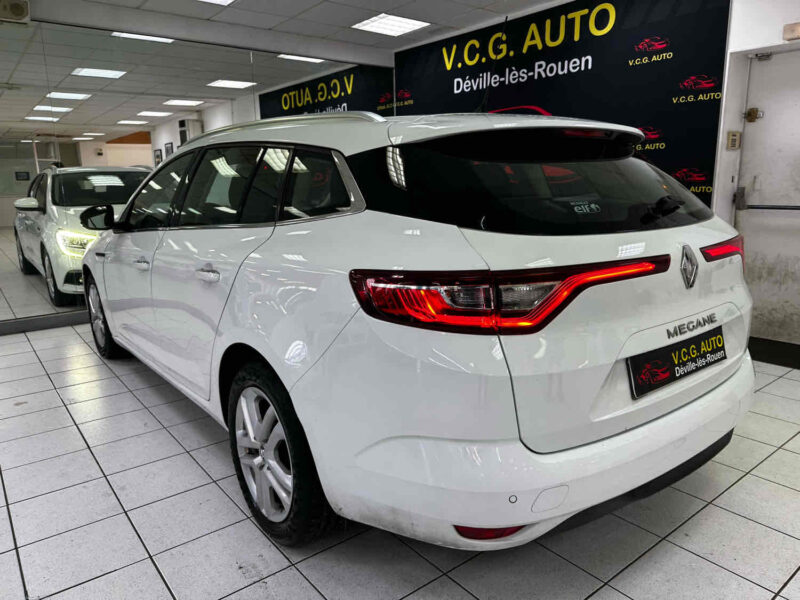 RENAULT MEGANE IV Estate dCi 110 S&S Energy Business