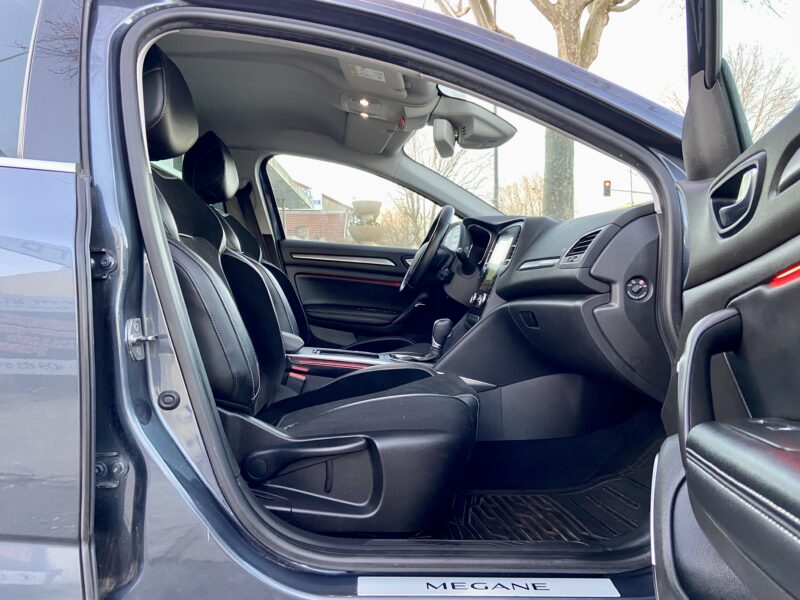 RENAULT MEGANE IV 2016