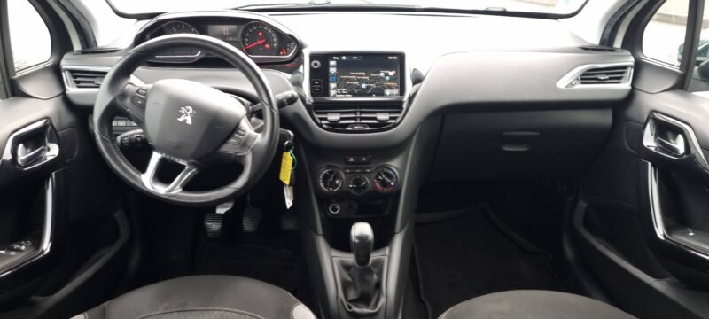 Peugeot 208 1.6 E-HDI 92CH BVM5 STYLE