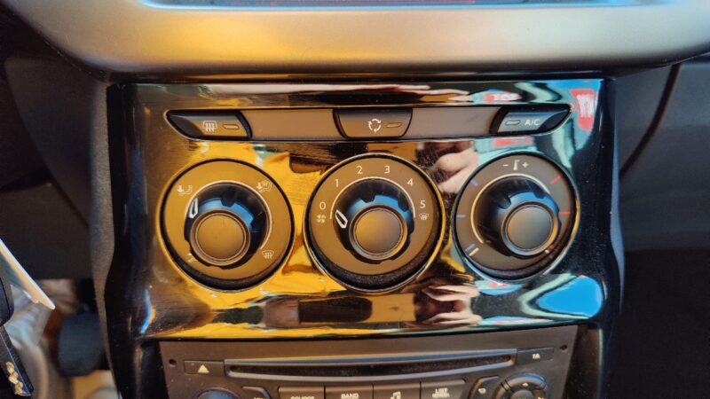 CITROEN C3 II 1.6 BlueHDi 100cv CONFORT