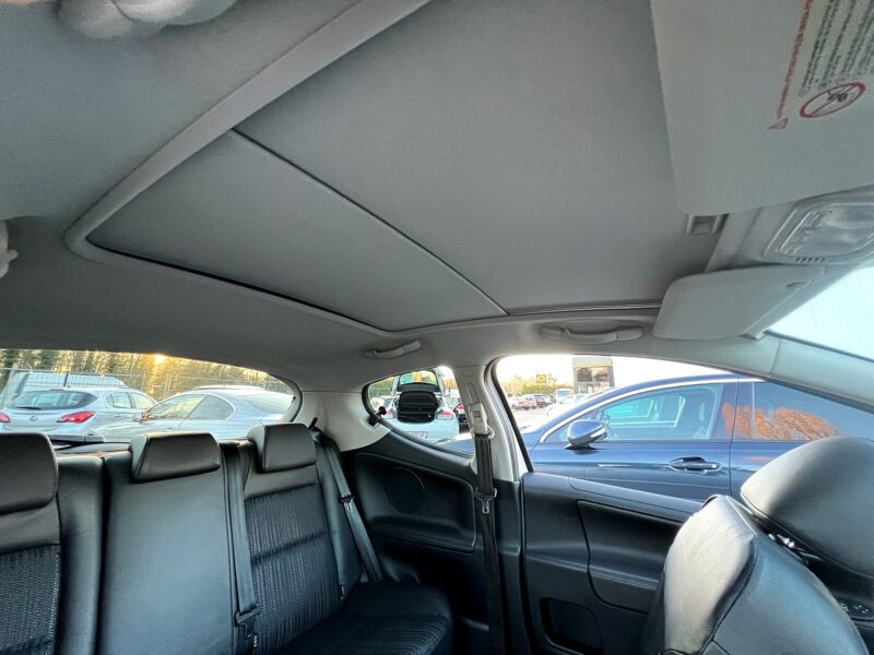 PEUGEOT 207 PHASE 2 II 1.6 TURBO 156 Cv FELINE TOIT PANORAMIQUE BLUETOOTH BVM6 - Garantie 6 Mois