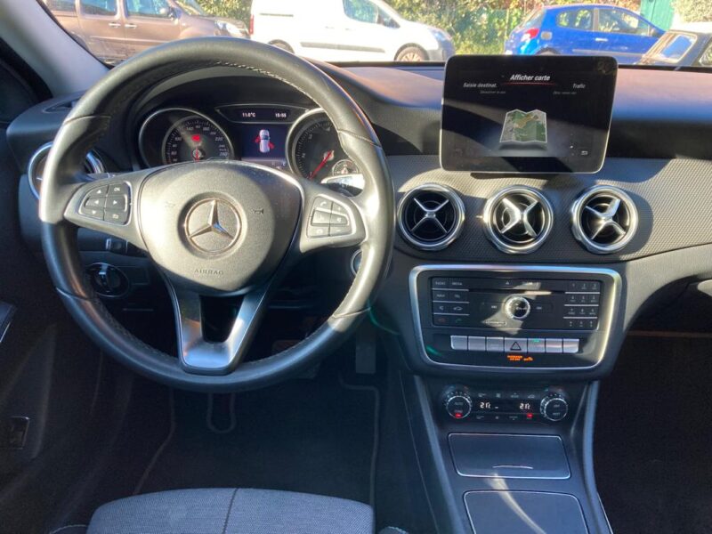 MERCEDES CLASSE GLA 180 CDI INTUTION 2018