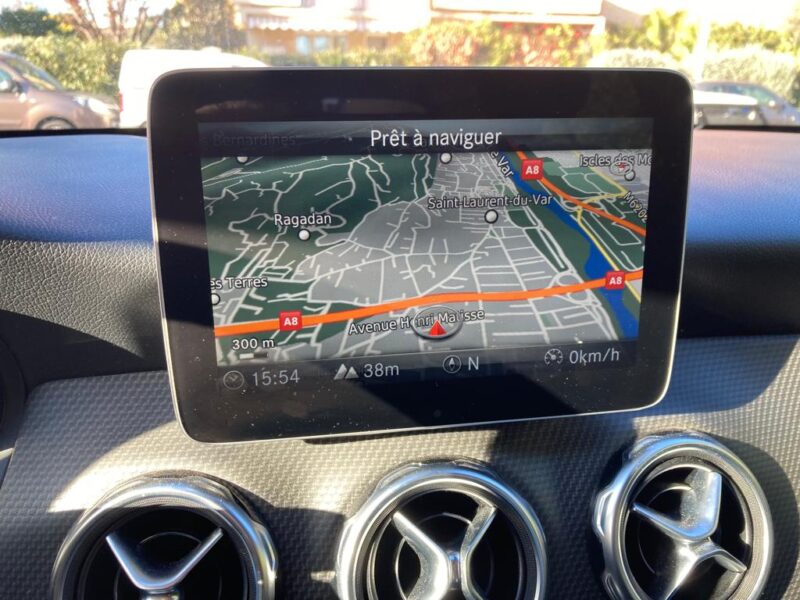 MERCEDES CLASSE GLA 180 CDI INTUTION 2018