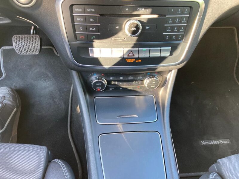 MERCEDES CLASSE GLA 180 CDI INTUTION 2018